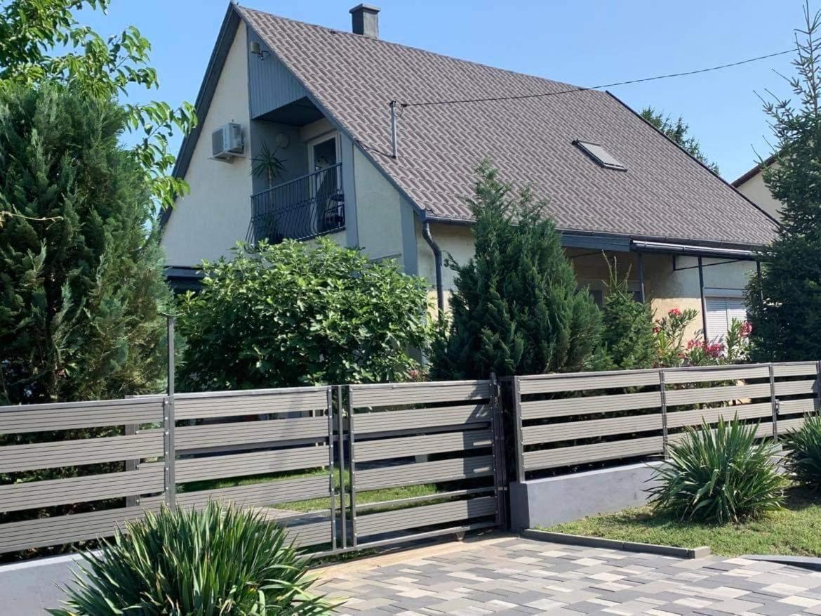 Ferienwohnung Toparti Hangulatu Nyaralo-Balatonboglár Exterior foto